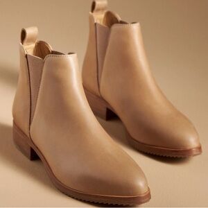 Nisolo Tan Leather Chelsea Ankle Boots